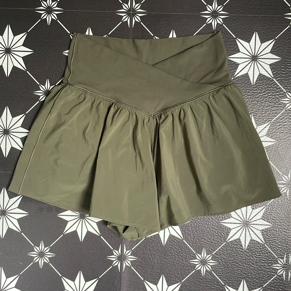 Offline by aerie Crossover shorts